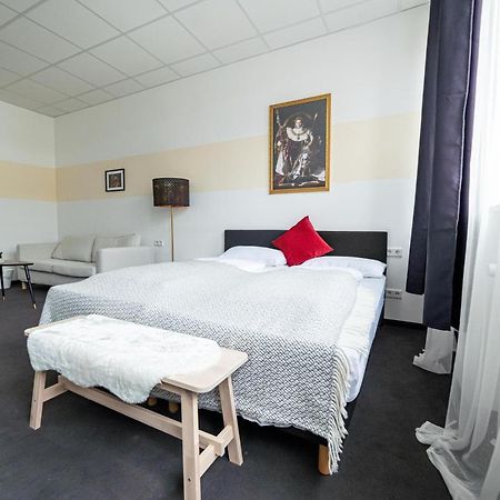 Full House Hostel Nurnberg - Shared Bath & Kitchen Zewnętrze zdjęcie