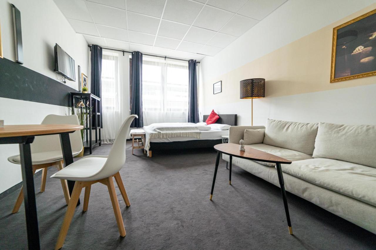 Full House Hostel Nurnberg - Shared Bath & Kitchen Zewnętrze zdjęcie