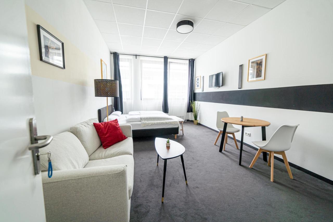 Full House Hostel Nurnberg - Shared Bath & Kitchen Zewnętrze zdjęcie