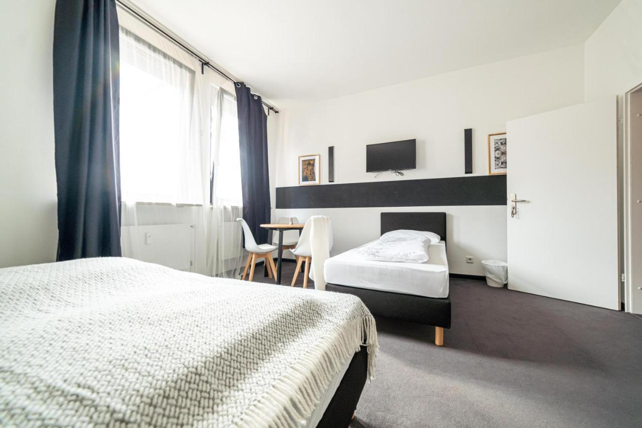 Full House Hostel Nurnberg - Shared Bath & Kitchen Zewnętrze zdjęcie