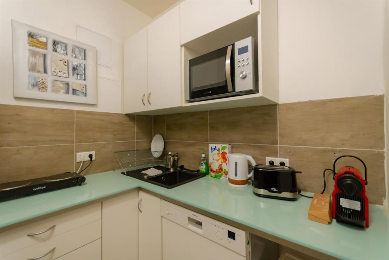 Full House Hostel Nurnberg - Shared Bath & Kitchen Zewnętrze zdjęcie