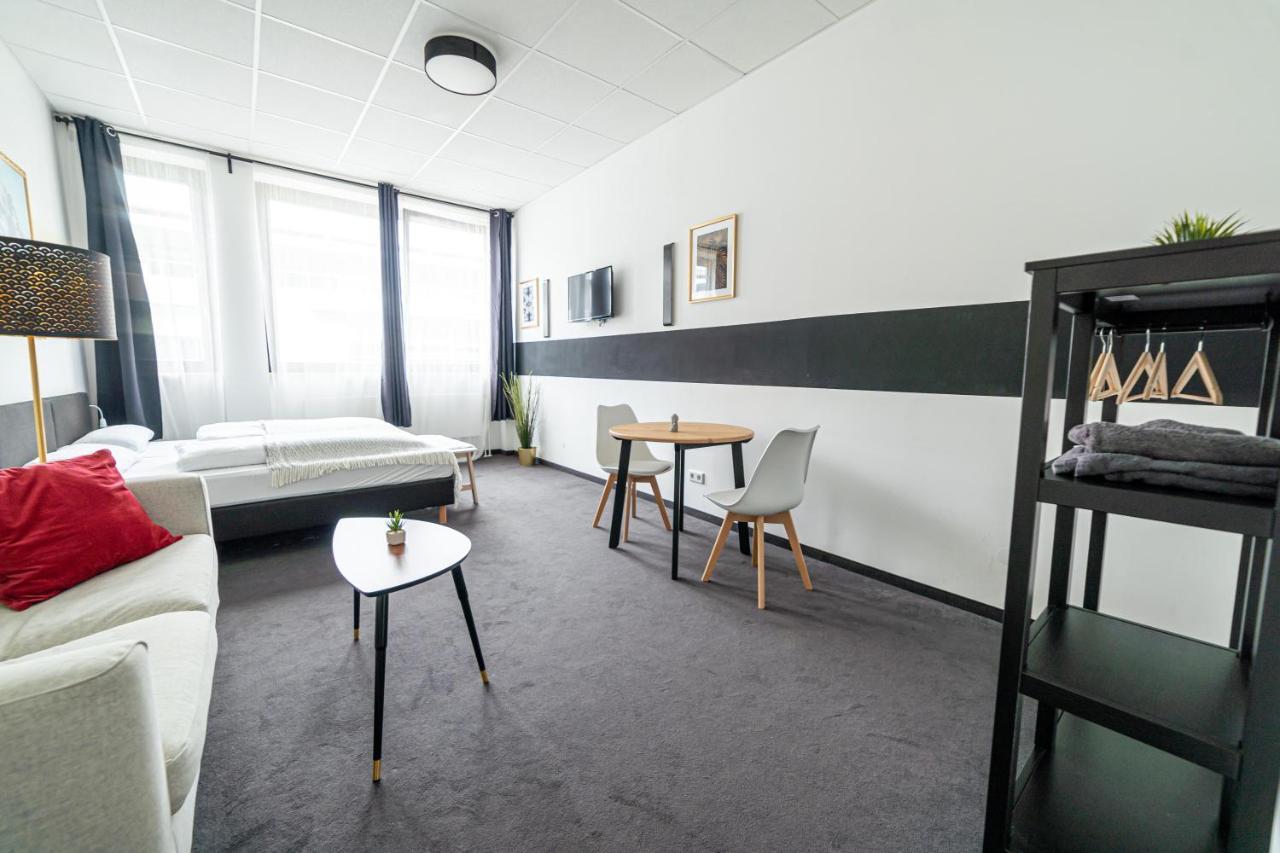 Full House Hostel Nurnberg - Shared Bath & Kitchen Zewnętrze zdjęcie