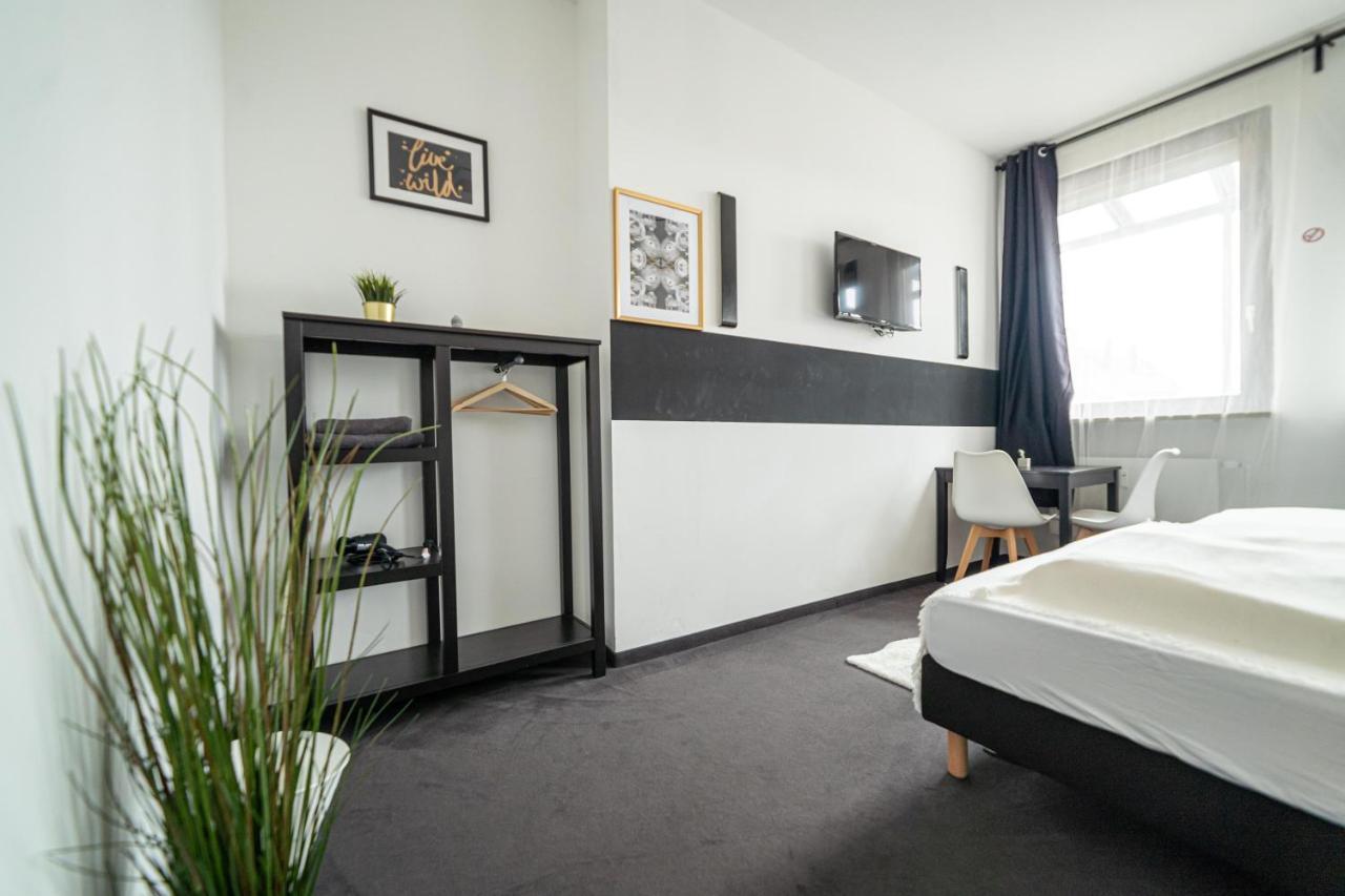 Full House Hostel Nurnberg - Shared Bath & Kitchen Zewnętrze zdjęcie